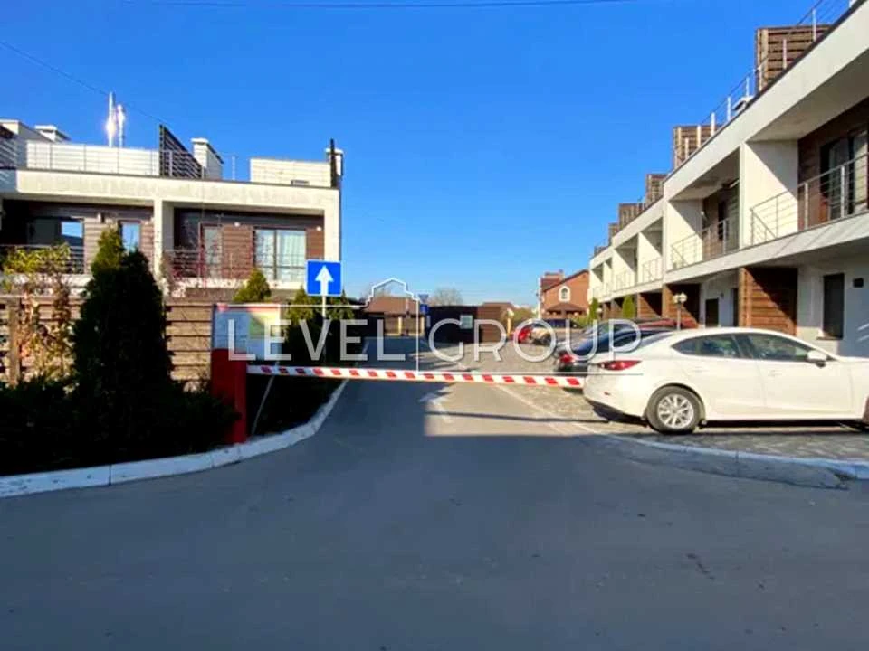 Будинок. Київ, Смерекова вул.