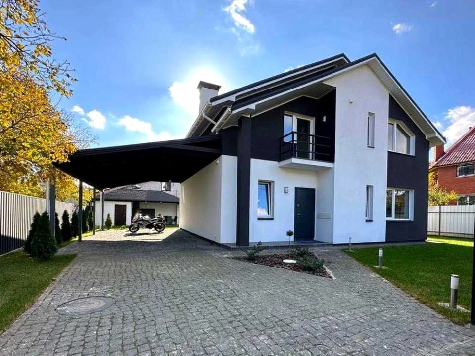 Будинок. Київ, садова