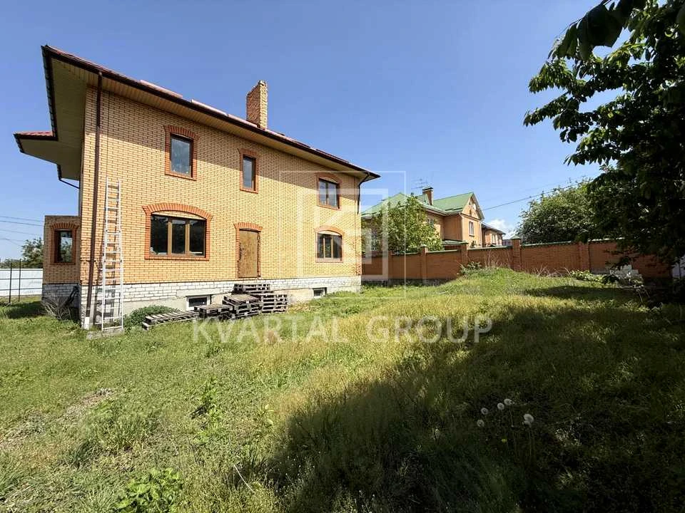 Будинок. Київ, Охтирська вул.