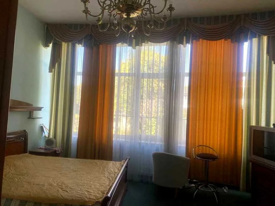 Будинок. Київ, Криворізька вул.