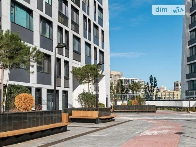 Sale of 1-room apartment 52.5 sq. m. on Beresteyskyi Avenue 11 • I