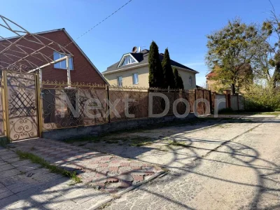 Будинок. Київ, Данила Щербаківського вул. (Щербакова)