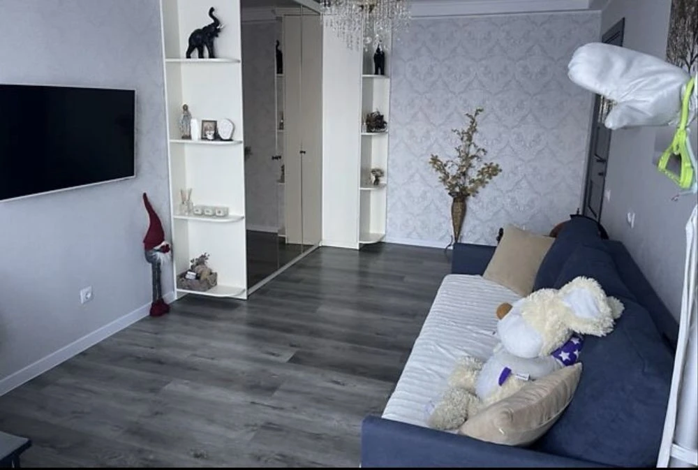 Продаж стильної 2-кім. квартири Метро Печерськ