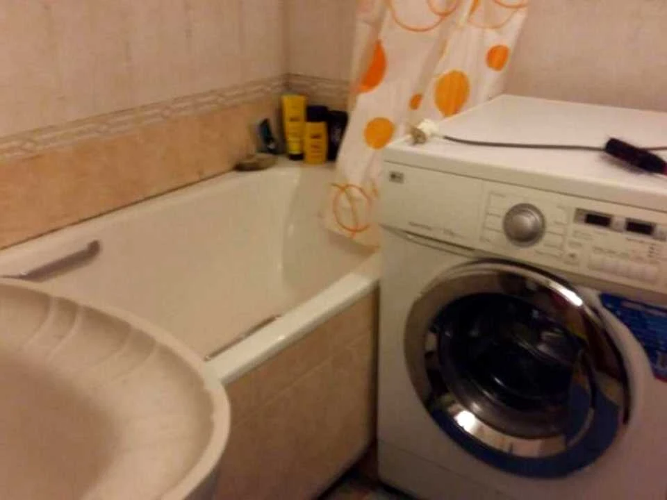 Будинок. Київ, 24-та Садова вул.