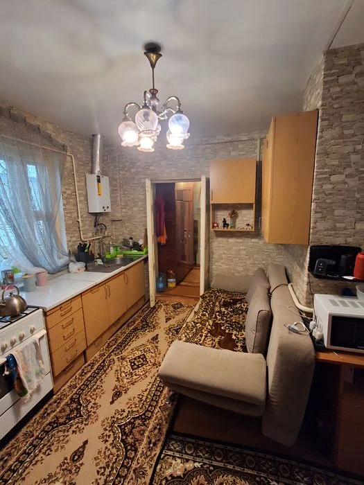 Будинок 170м.кв з  ділянкою 6,5 соток Київ, Караваєві Дачі