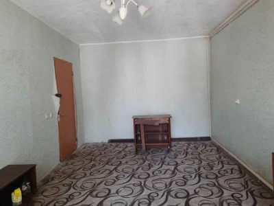 For sale 2-room apartment on Gv. Shyronyntsiv St., Saltivka