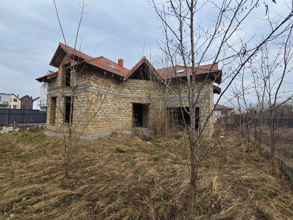 Без% Продаж капітального будинку 250 м² у Жулянах Цегла діля