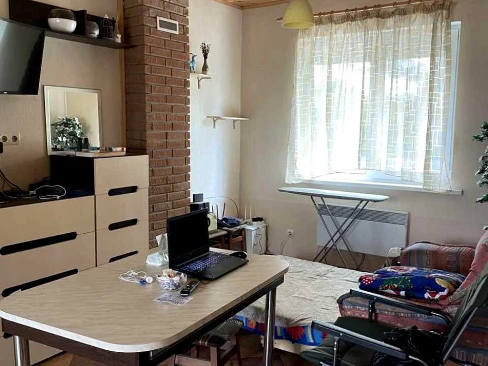 Будинок. Київ, 20-та Садова вул.