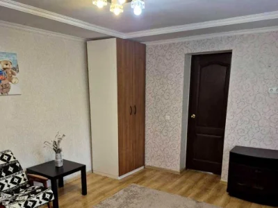 Будинок. Київ, Ананасна вул.