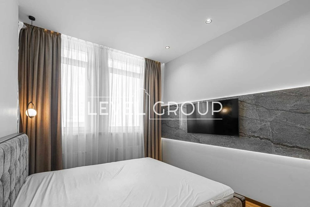 One-room apartment for sale on Beresteysky Avenue/Manha Residential Complex