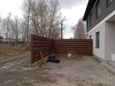 Будинок. Київ, Центральна вул.