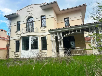Продам дом в коттеджном городке "Оазис" на 10 станции Фонтан