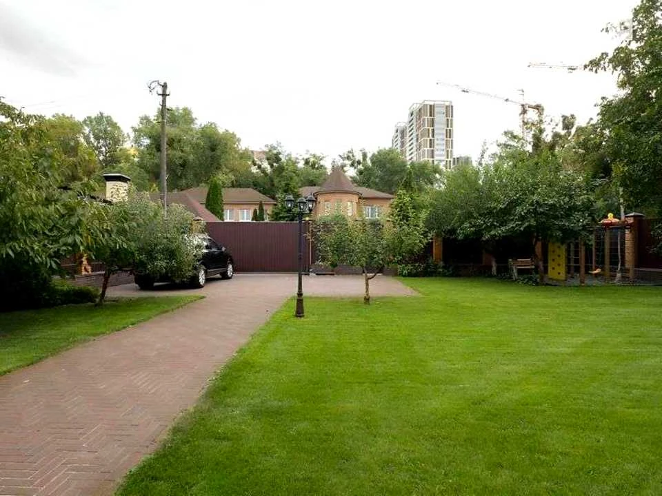 Будинок. Київ, 1-й Садовий пров.