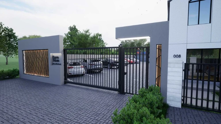 Продаж таунаусу квартири 62м2 звласним двориком, паркомісцем