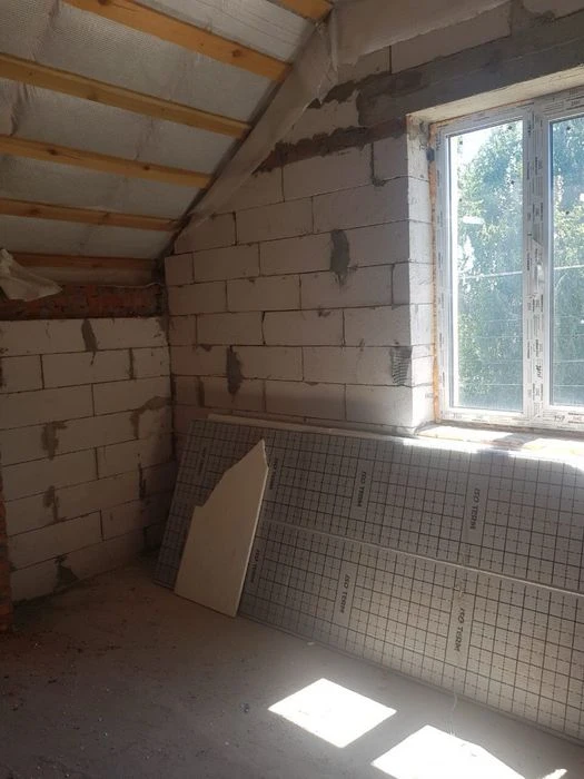 Будинок 200 м² Осокорки | 6 км до м. Славутич | 300 м до озе