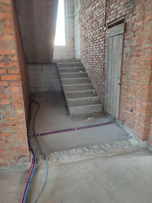 Будинок 200 м² Осокорки | 6 км до м. Славутич | 300 м до озе