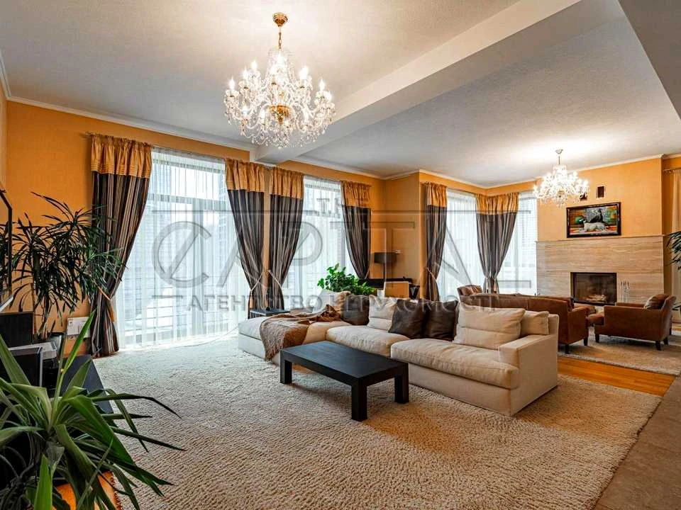Будинок. Київ, Царське Село