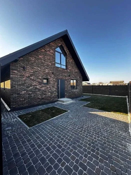 Продаж окремого будинку з Баварської Кладки Київ 5хв м.Славу