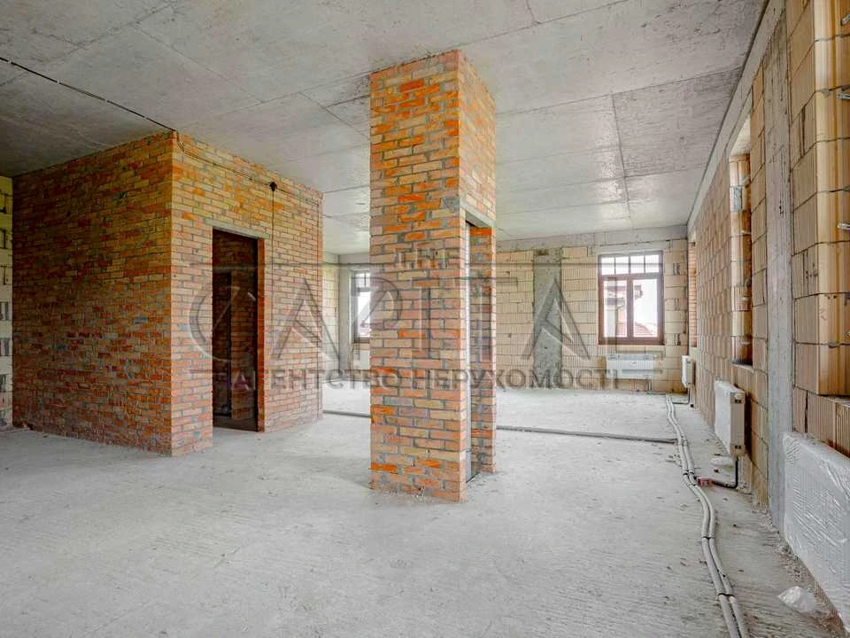 Будинок. Київ, Оболонь