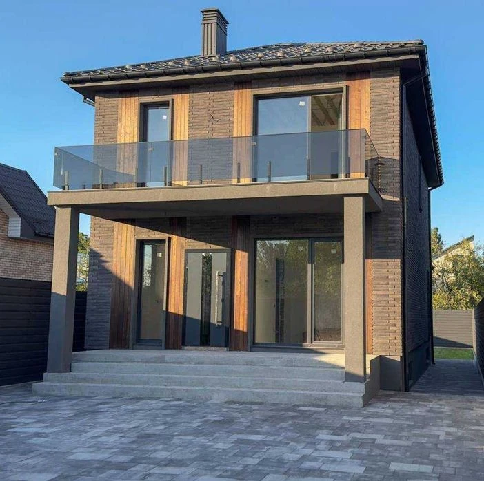Продаж Будинок 210м2 з підвалом Святошинський р-н,2км м.Акад
