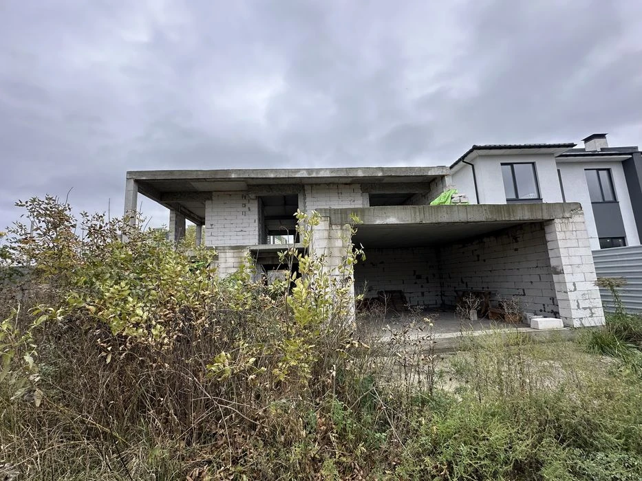 Продаж недобудованого будинку 230м.кв  м.Васильківська,Солом