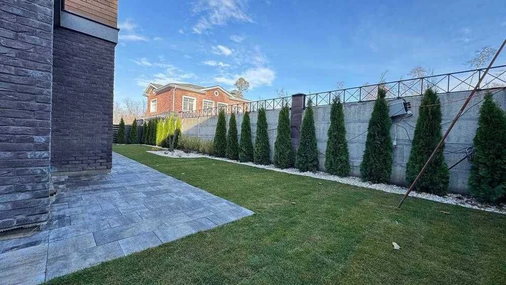 Продаж 5-к будинку 240 м2 КМ «Forest Lake Villas», ул. М.Чал