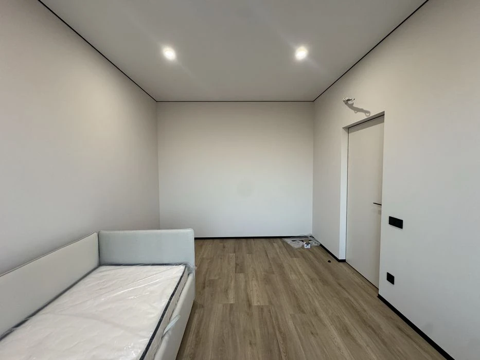 Будинок з ремонтом (без комісії) 145 м² та 6 соток з ремонто