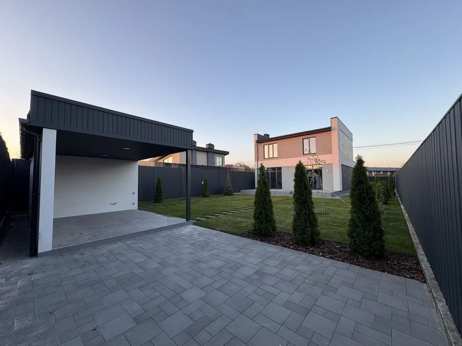 Будинок з ремонтом (без комісії) 145 м² та 6 соток з ремонто