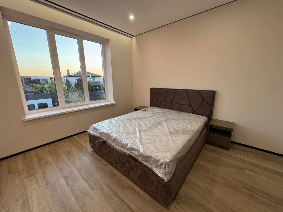 Будинок з ремонтом (без комісії) 145 м² та 6 соток з ремонто