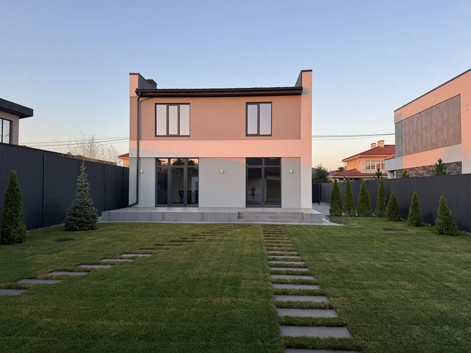 Будинок з ремонтом (без комісії) 145 м² та 6 соток з ремонто