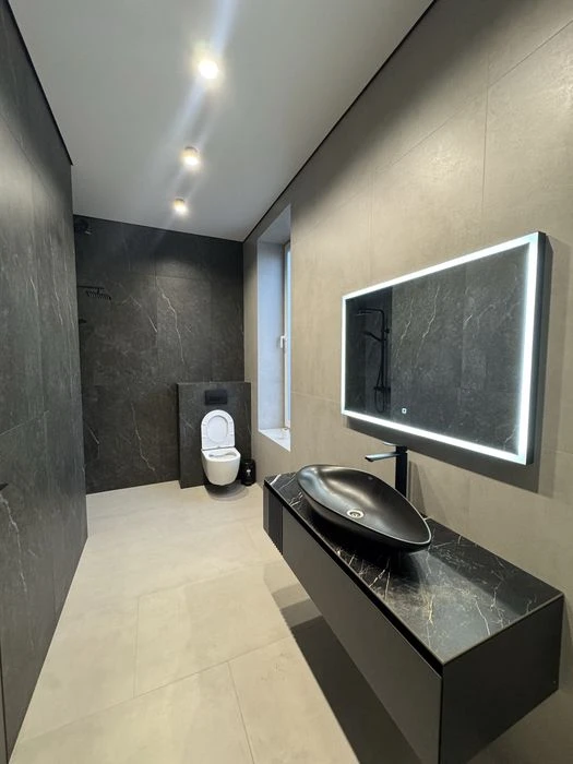 Будинок з ремонтом (без комісії) 145 м² та 6 соток з ремонто