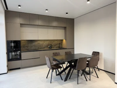 Будинок з ремонтом (без комісії) 145 м² та 6 соток з ремонто