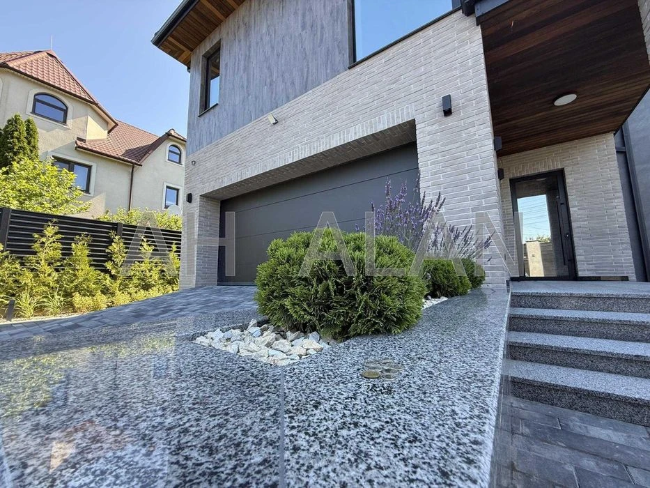 Продається будинок 300м² Добрий шлях, Голосіївський район, К