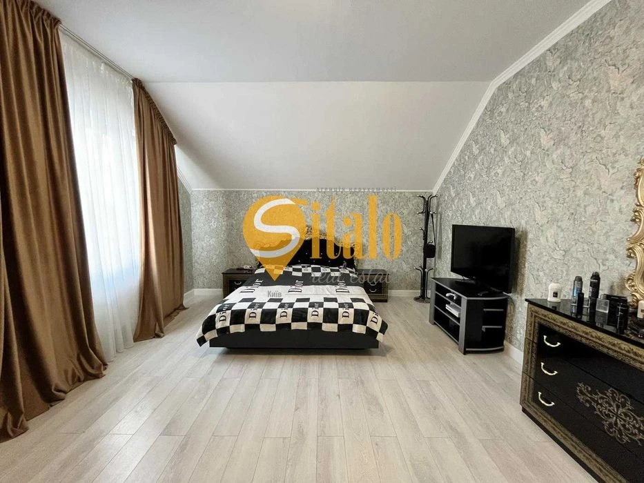 Новий будинок в Києві, ТРЦ Республіка, Столичний ринок, Коло