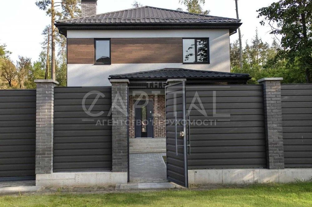 Продаж будинку біля метро Житомирська