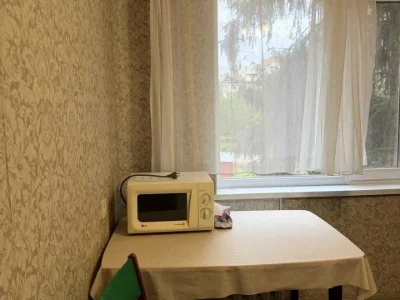 Квартира. Полтава, Героїв України вул. (Героїв Сталінграду),