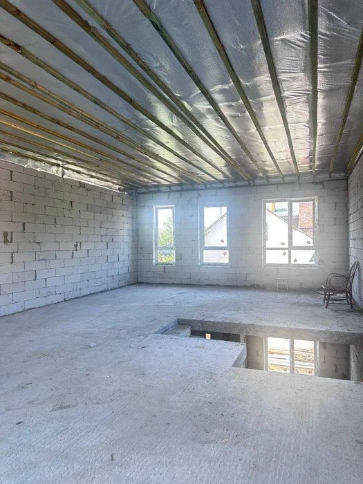 Продаж готового дуплексу 150 м.кв., 3 сотки. Метро Славутич