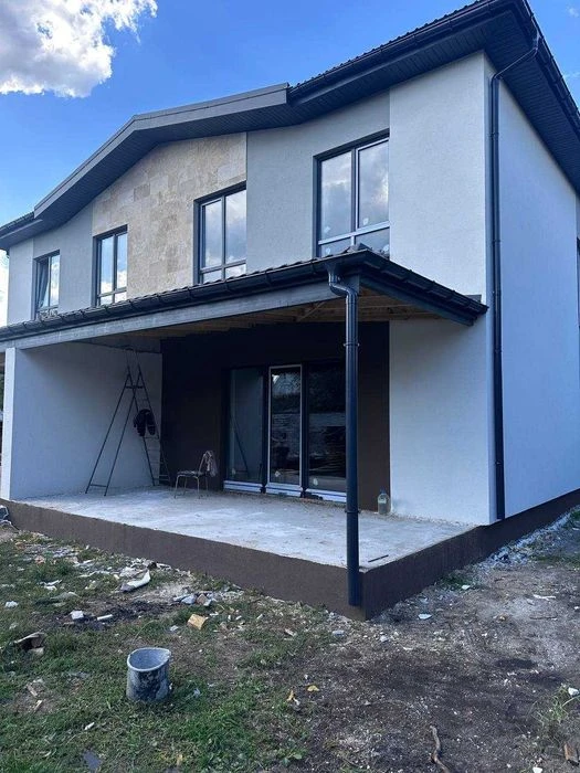 Продаж готового дуплексу 150 м.кв., 3 сотки. Метро Славутич