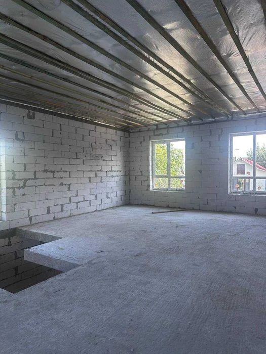 Продаж готового дуплексу 150 м.кв., 3 сотки. Метро Славутич