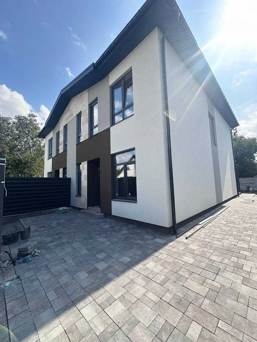 Продаж готового дуплексу 150 м.кв., 3 сотки. Метро Славутич