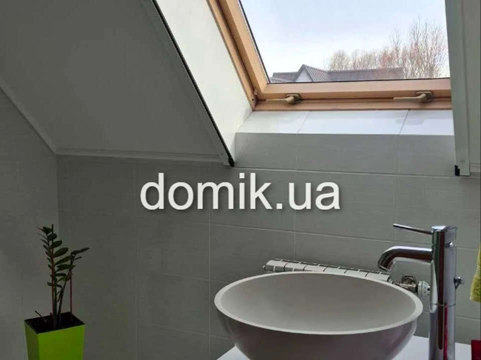 Будинок. Київ, Счастлива