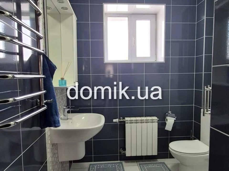 Будинок. Київ, Счастлива
