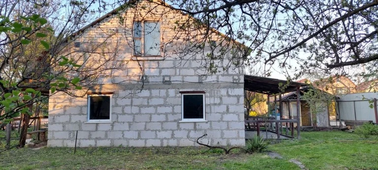 Елітне камерне місце для проживання, будинок з виходом до во