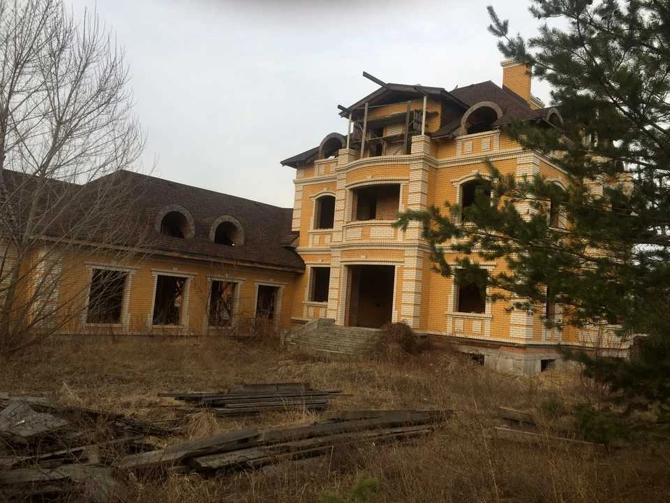 Будинок. Київ, Лазурна вул.