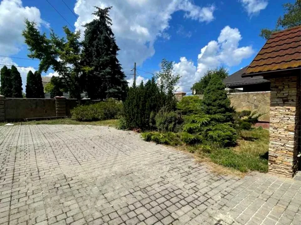 Будинок. Київ, Риболовецька вул.