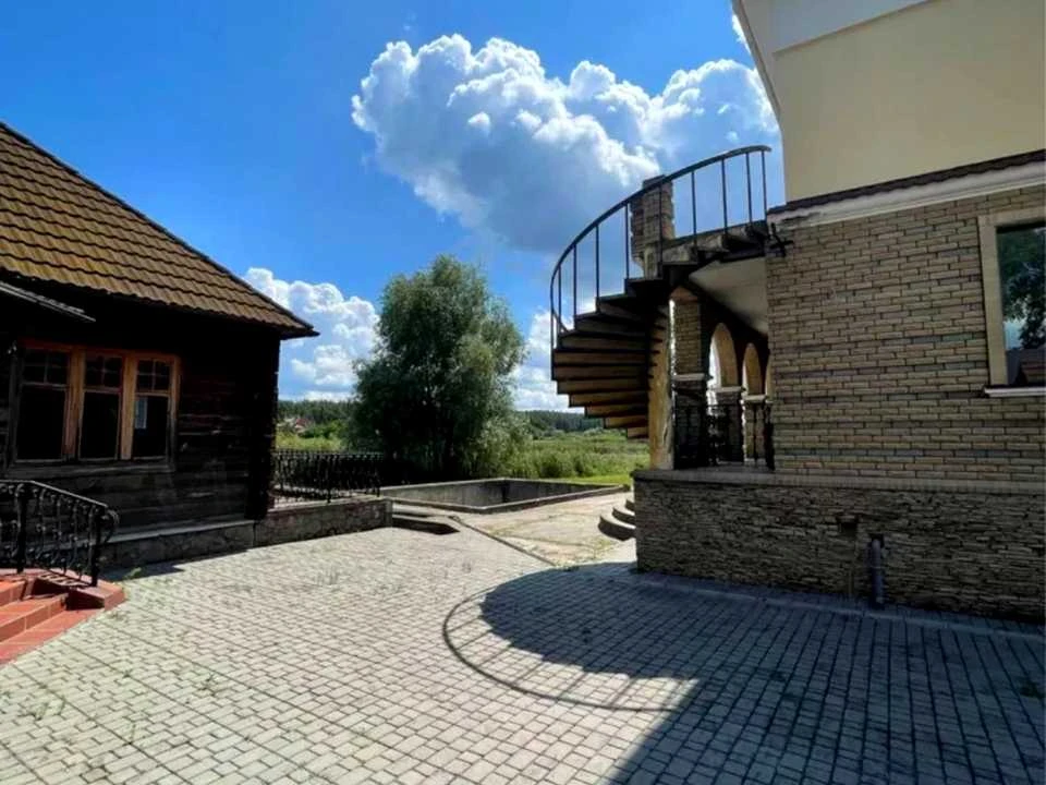Будинок. Київ, Риболовецька вул.