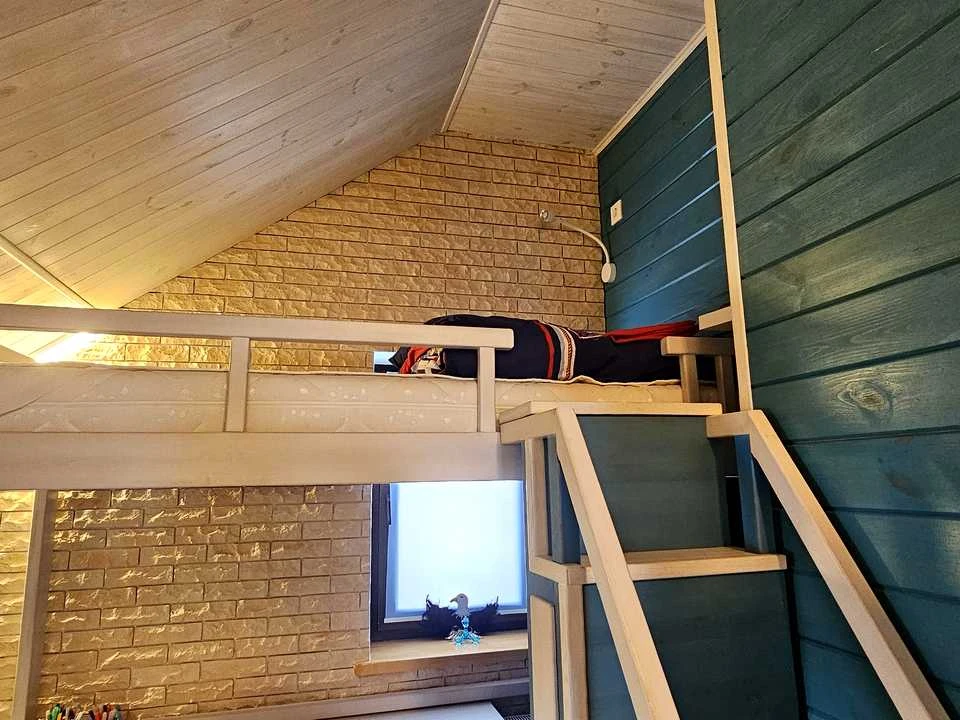 Будинок. Київ, 10-та Садова вул.