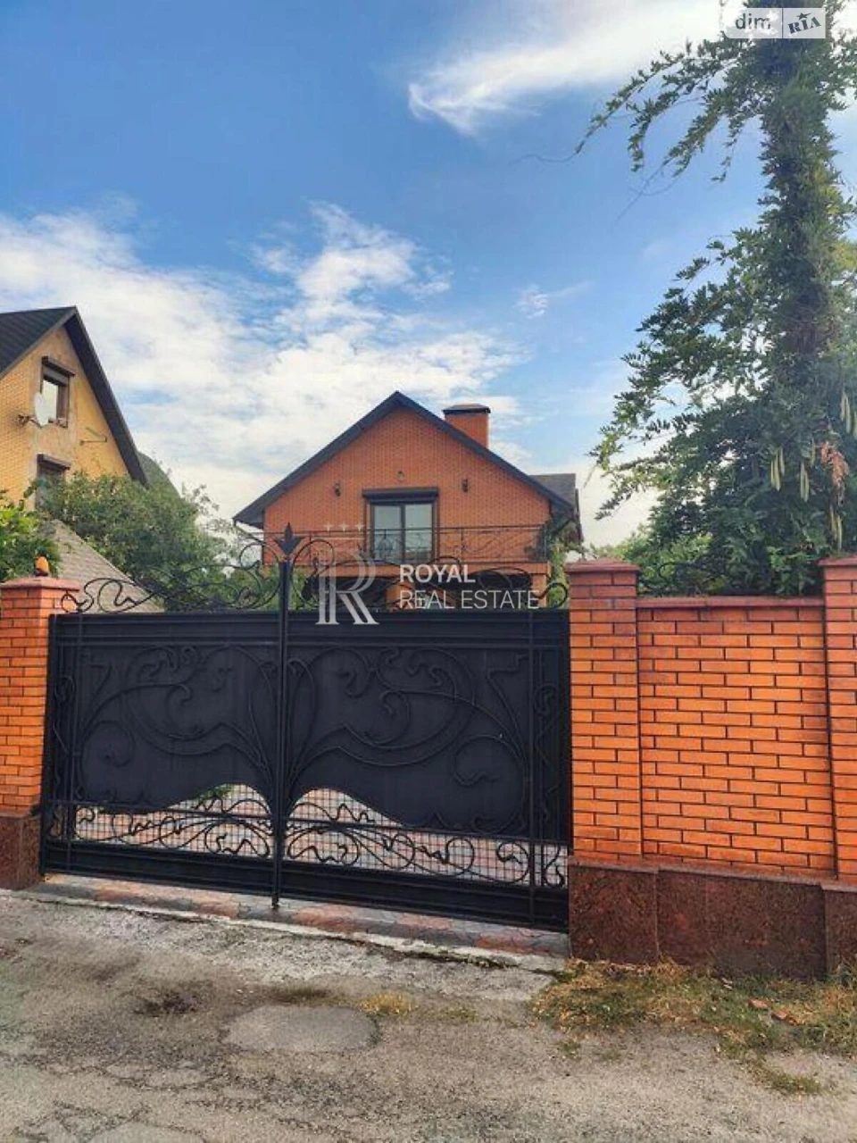 Продаж Дім