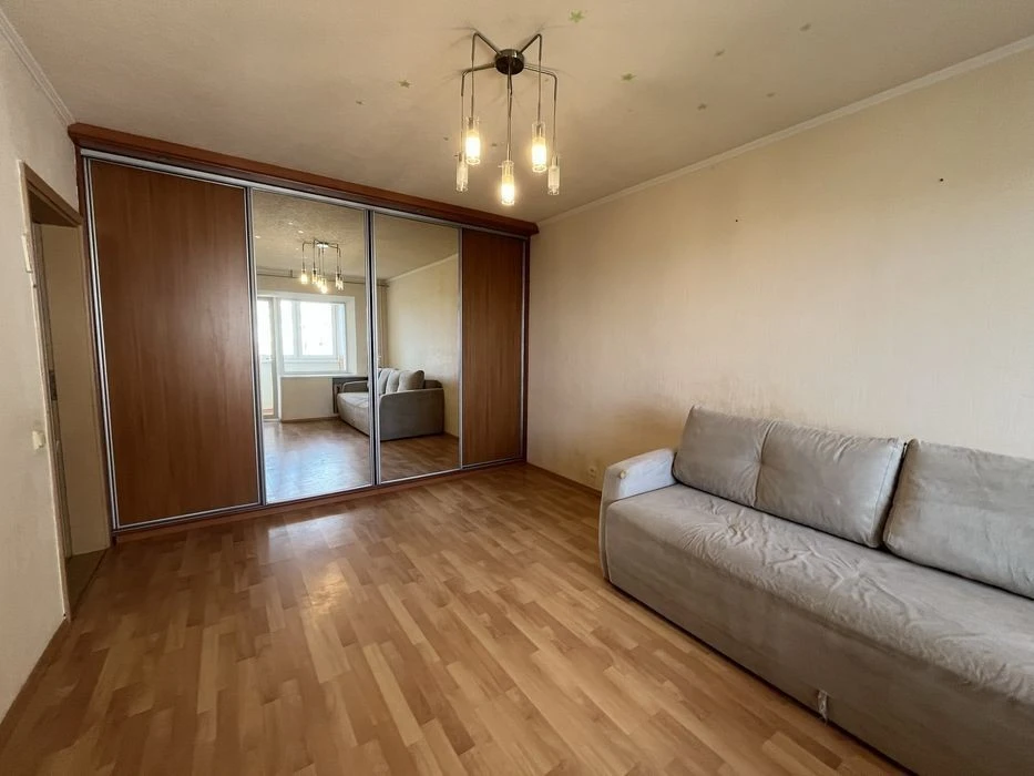 For sale 3-room apartment in Yanovsky/Solomyansky/Lobanovsky/
