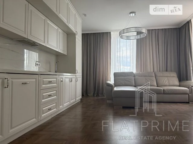 For sale 2-room apartment 84 sq. m on Dniprovska embankment 18A • ID 345